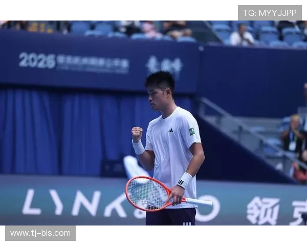 吴易昺逆转战胜对手成功迎来网球新赛季开门红 吴易昺逆转战胜对手成功迎来网球新赛季开门红